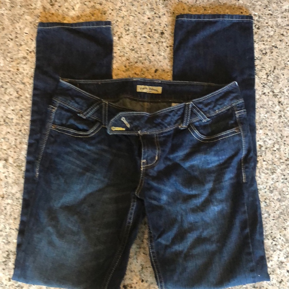 Juniors jeans size 11 very gently used.